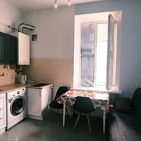 подобово 1к на базарна 3 Apartment Odesa